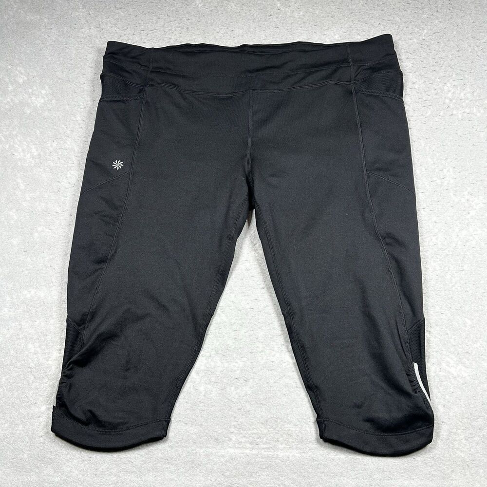 Black Women’s Performance Cropped Leggings